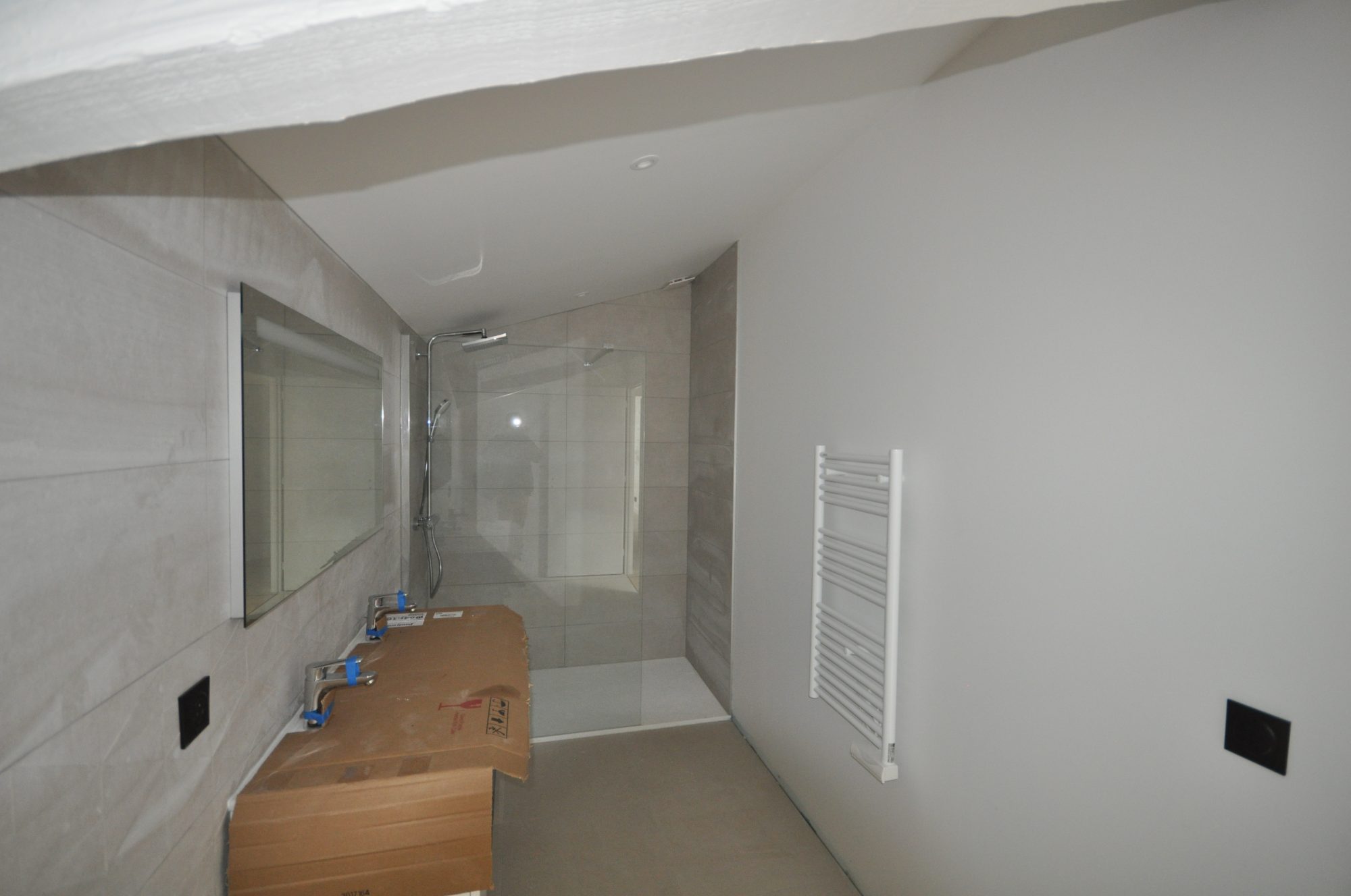 APPARTEMENT T4 ENTIEREMENT RENOVE