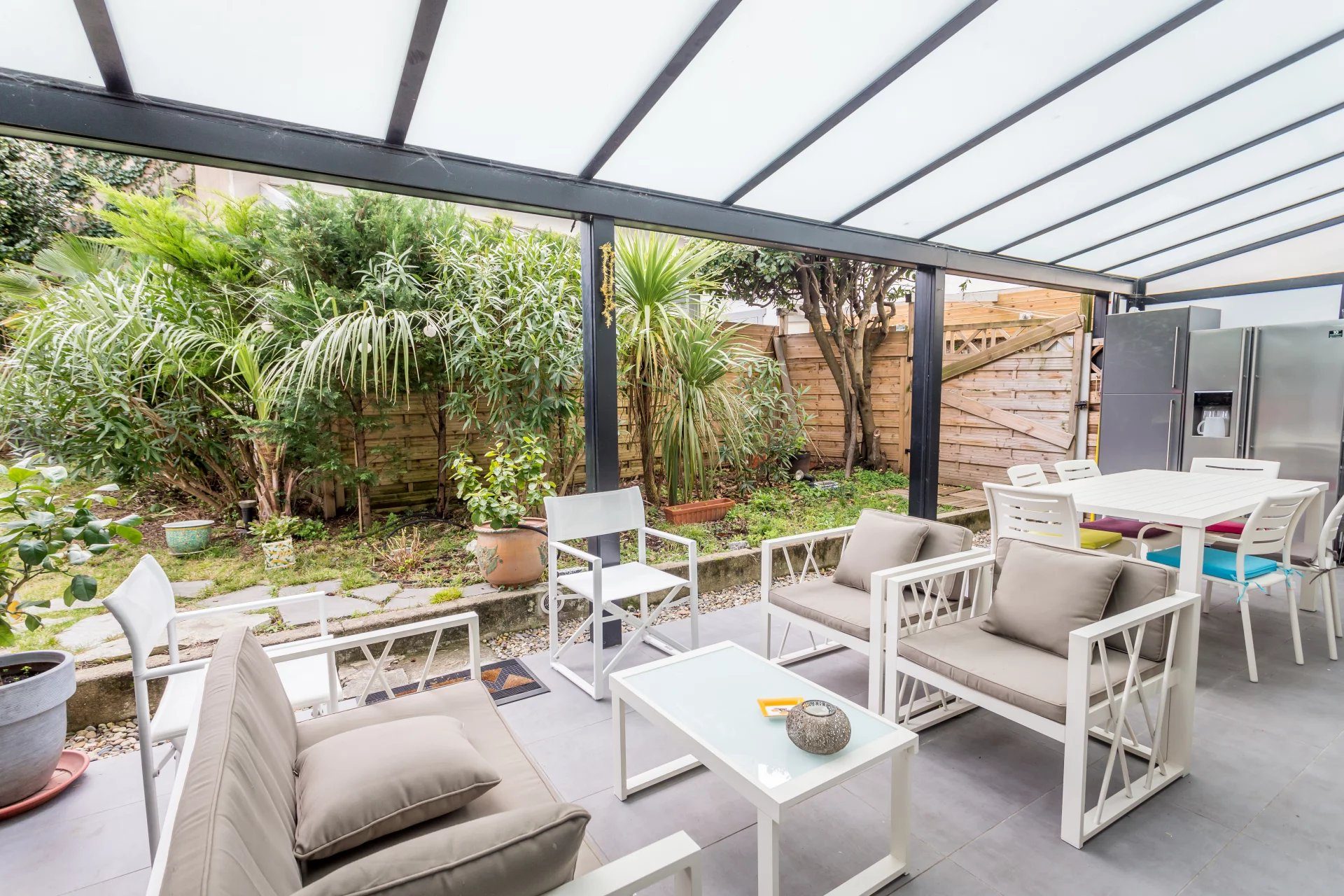 APPARTEMENT T3  Terrasse et  jardin en NUE PROPRIETE